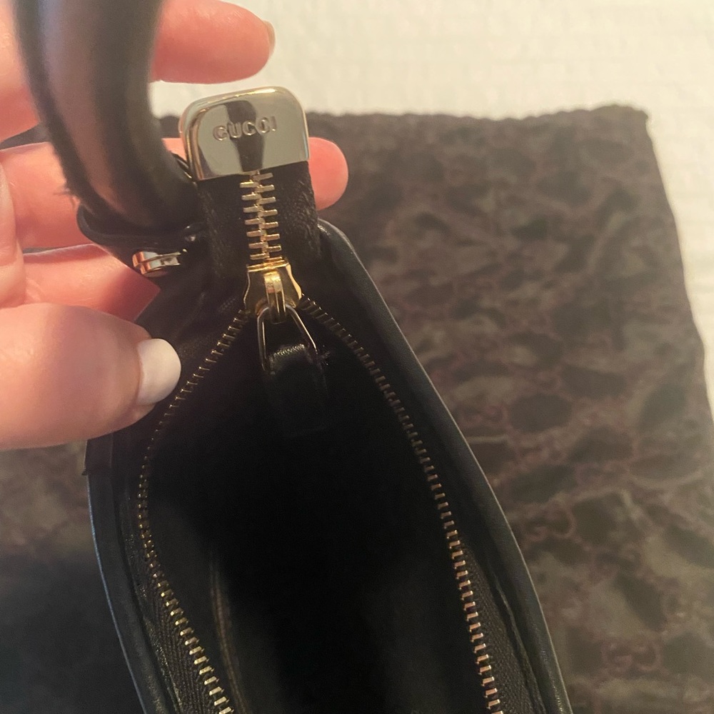 authentic Gucci Black Leather Abbey Hobo Bag - Picture 8 of 12